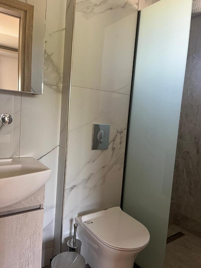 Suites Ris Néa Péramos Екстериор снимка
